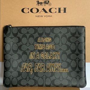 Star Wars X Coach Large Pouch Signature Black